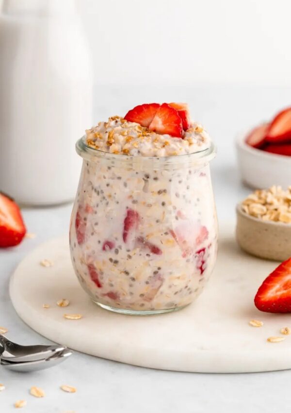 Strawberries and Cream Overnight Oats